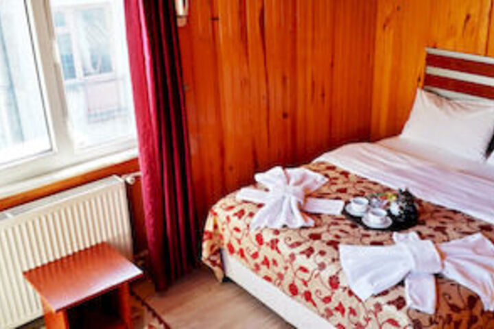 Hotel Suite Photo