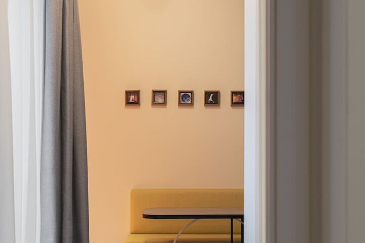 Room 33 of 127