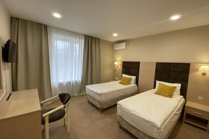 Room 28 of 54
