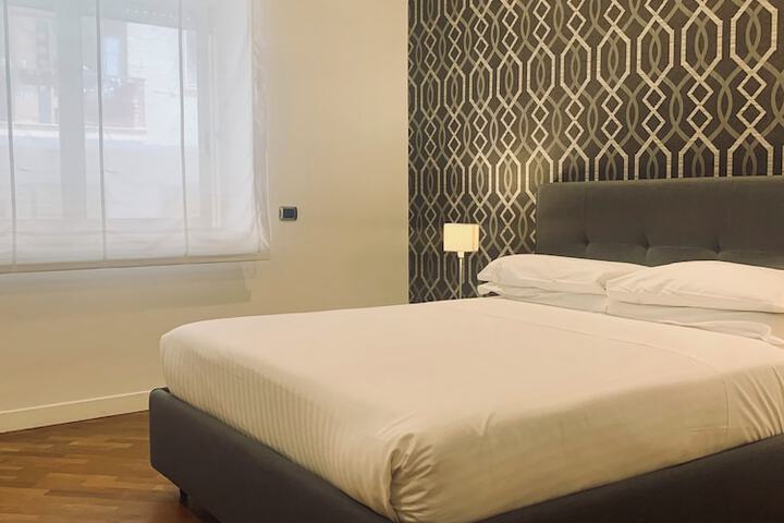 Room 16 of 36