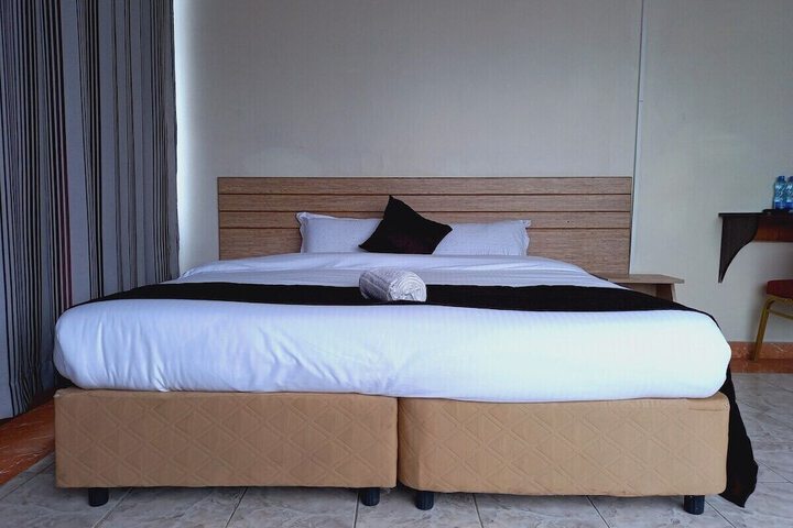 Room 14 of 26
