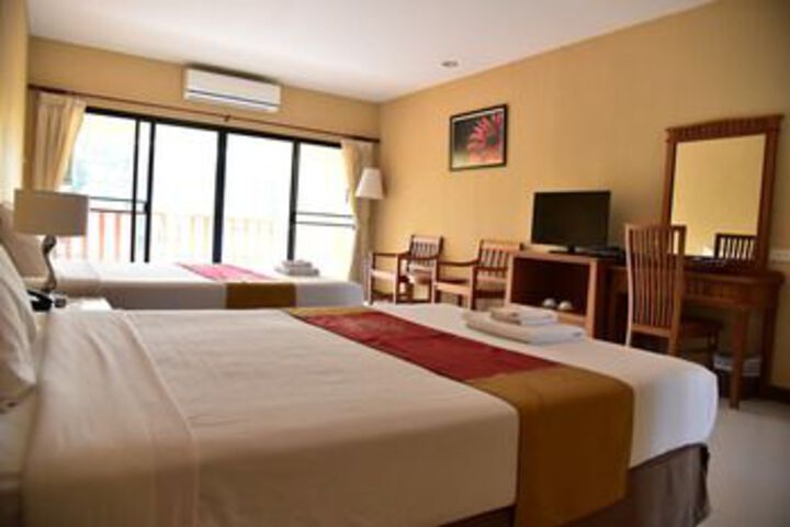 Room 16 of 37