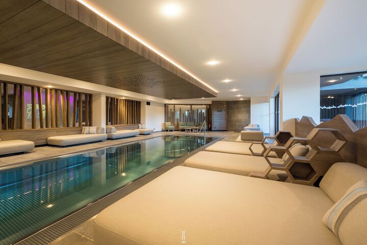 Pool 45 of 112