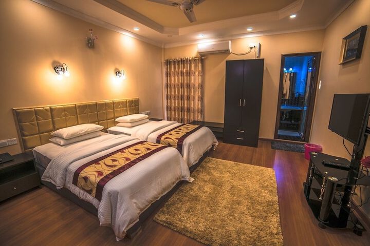 Room 7 of 21