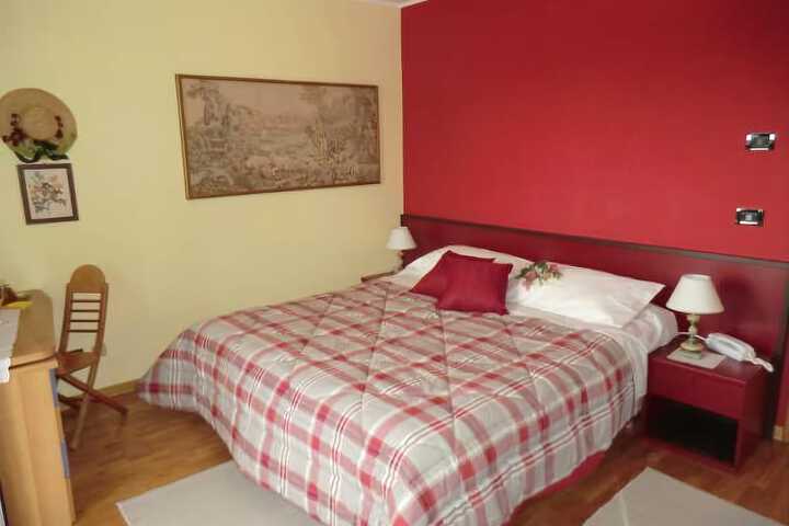 Room 3 of 45