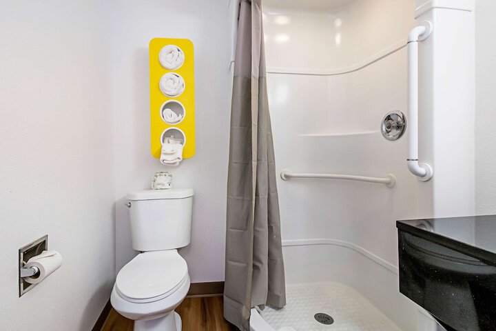 Clean Restrooms