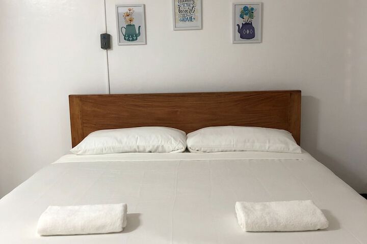 Room 2 of 16