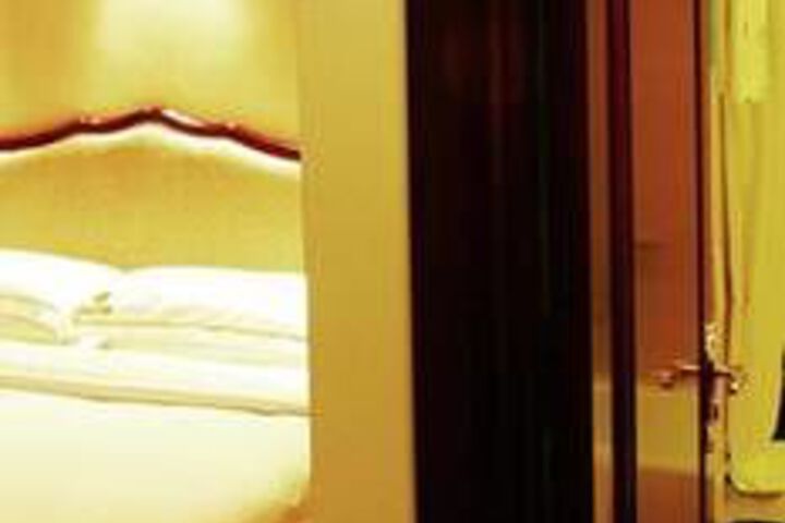Room 19 of 63