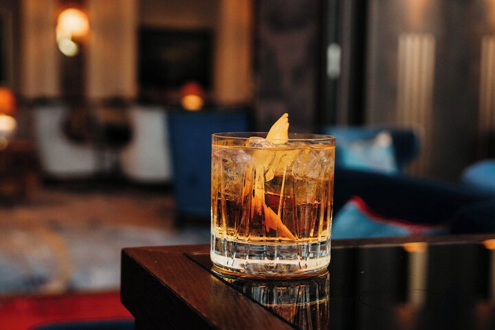 Lounge 120 of 154