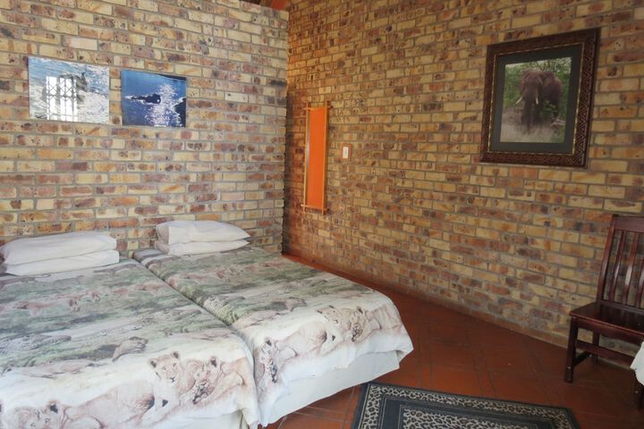 Room 15 of 34