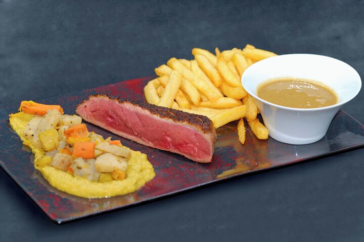 Dining 49 of 63
