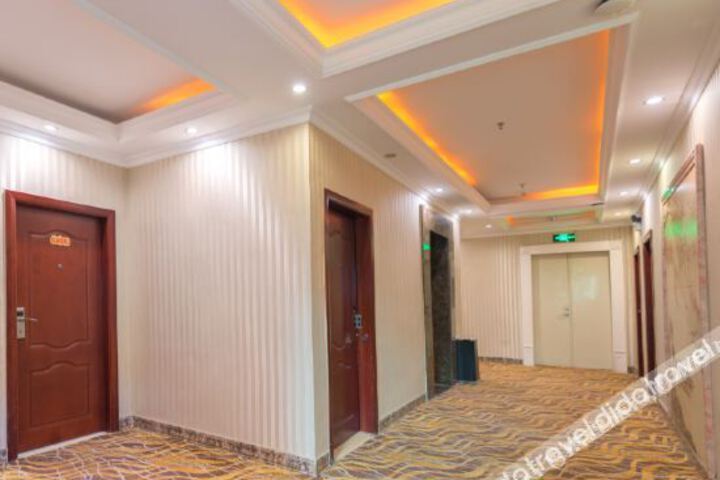 Zhiyun Business Hotel