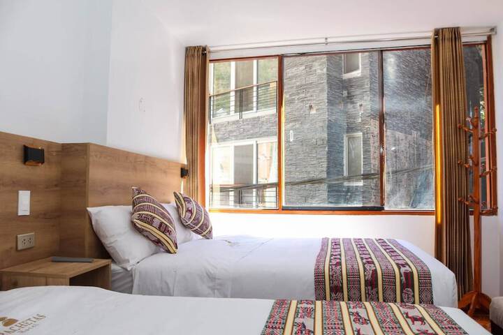 Room 10 of 21