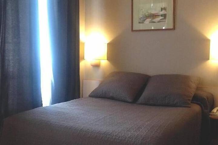 Room 3 of 39