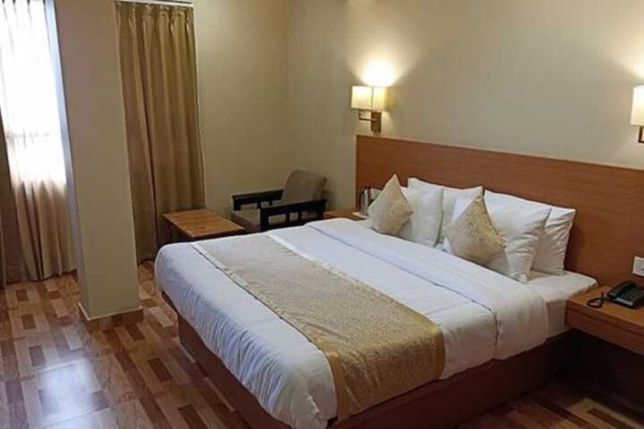Room 7 of 25