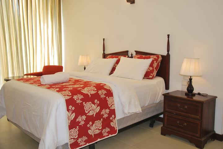 Room 10 of 170