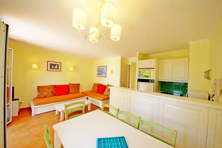Room 2 of 16