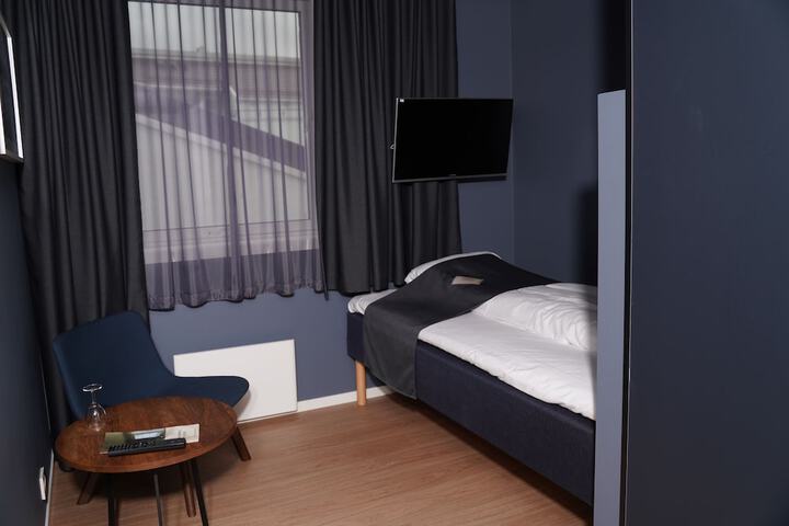 Room 5 of 31
