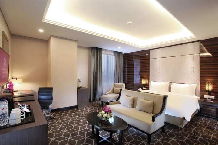 Room 14 of 43