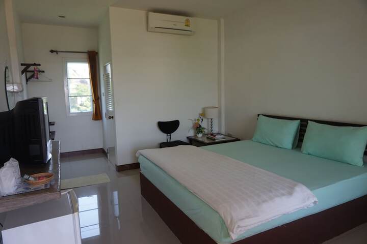 Room 5 of 31