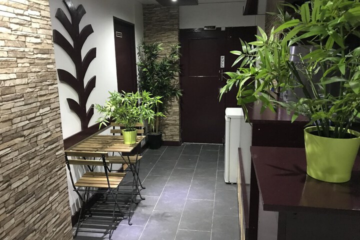 Room 3 of 19