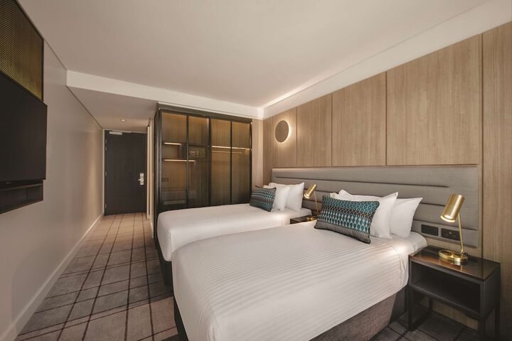 Room 7 of 39