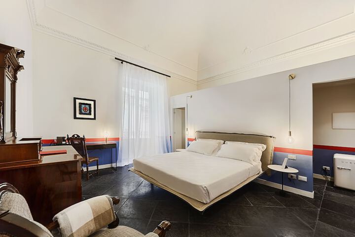 Room 4 of 69