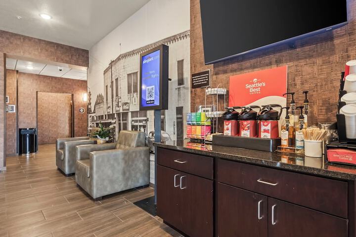 Breakfast/Coffee Service 62 of 84