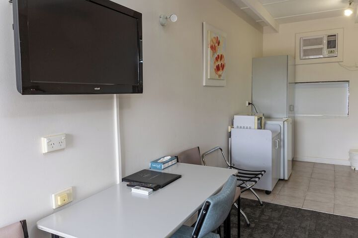 Room 15 of 65