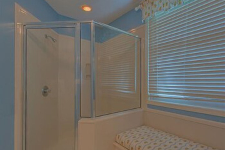 Room 53 of 66