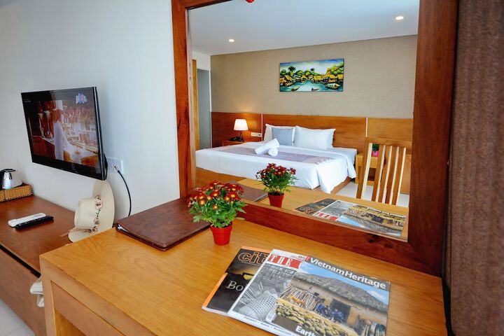 Room 40 of 230