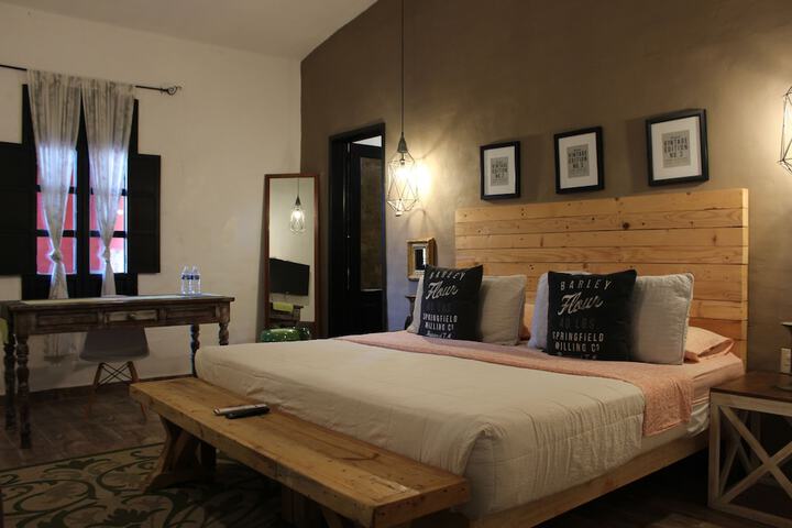 Room 6 of 45