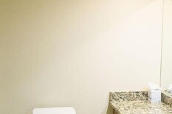 Room 9 of 36