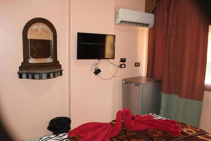 Room 12 of 48