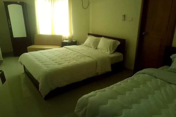 Room 6 of 19