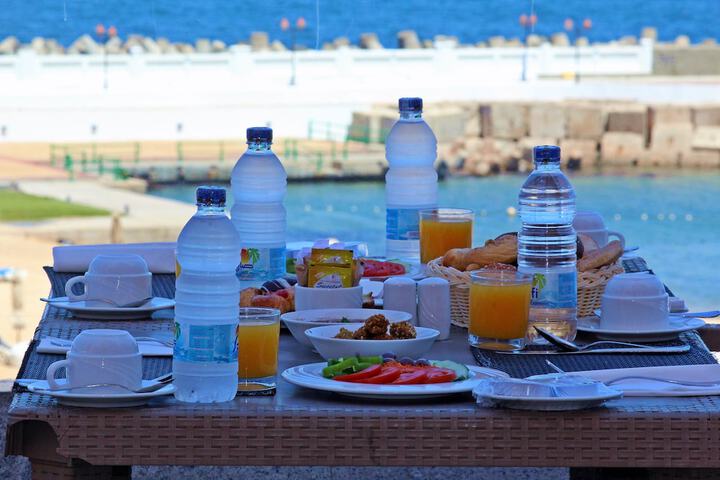 Breakfast/Coffee Service 53 of 68