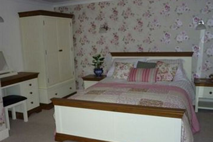 Room 7 of 17