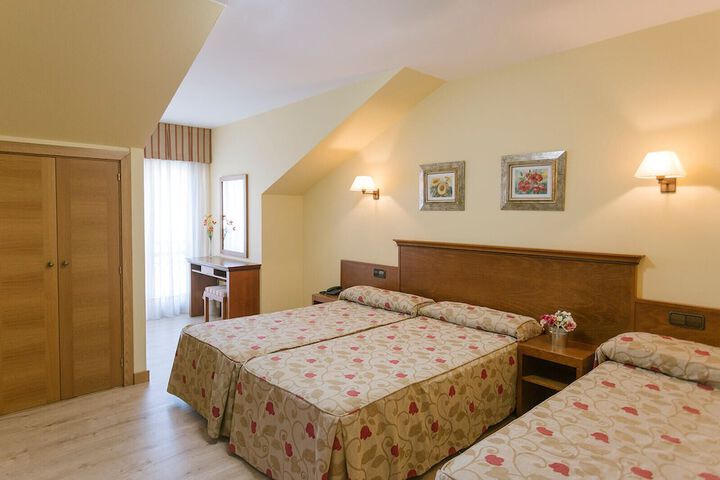 Room 5 of 175