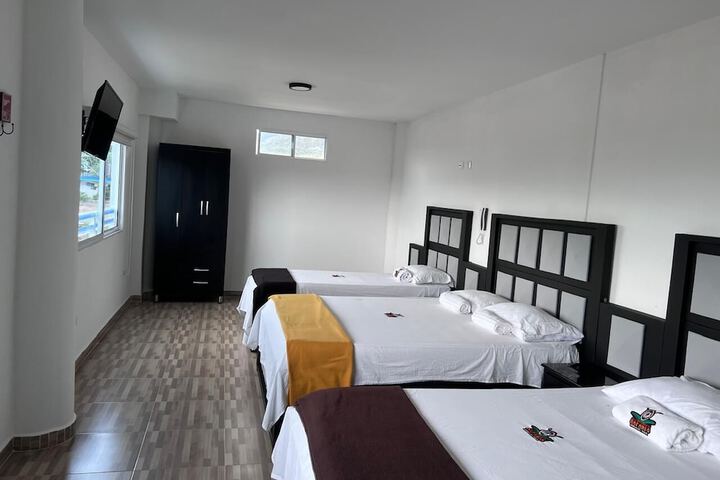 Room 9 of 30