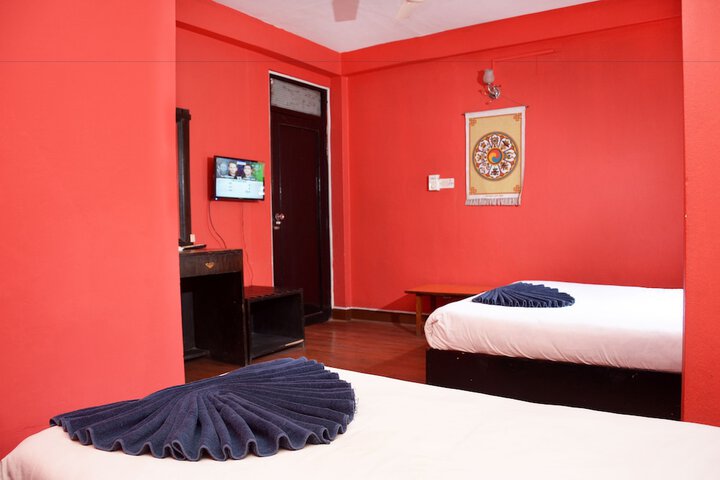 Room 7 of 34