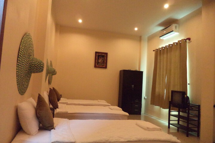 Room 19 of 38