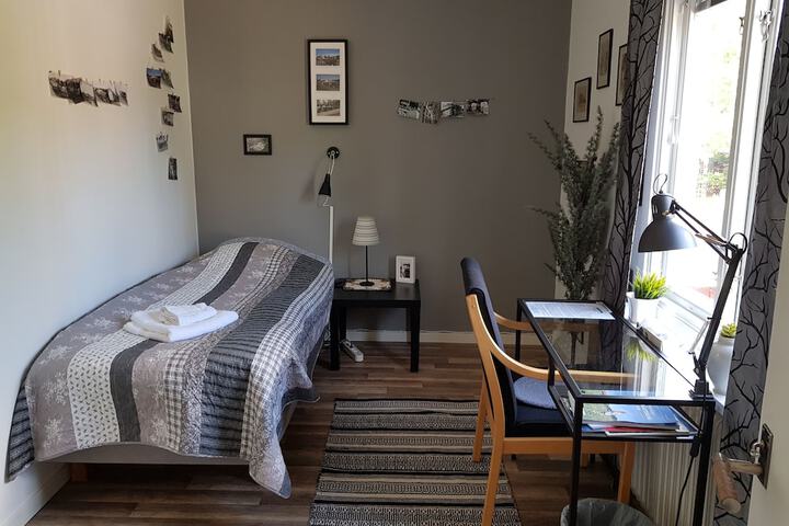 Room 31 of 176