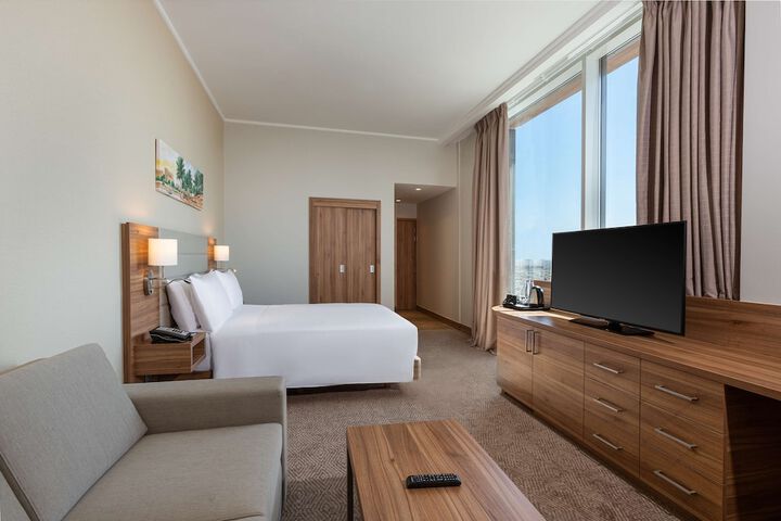 Room 16 of 45