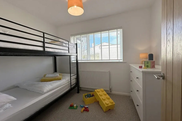 Room 2 of 13