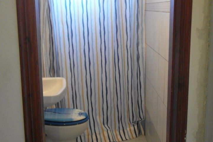Room 12 of 29