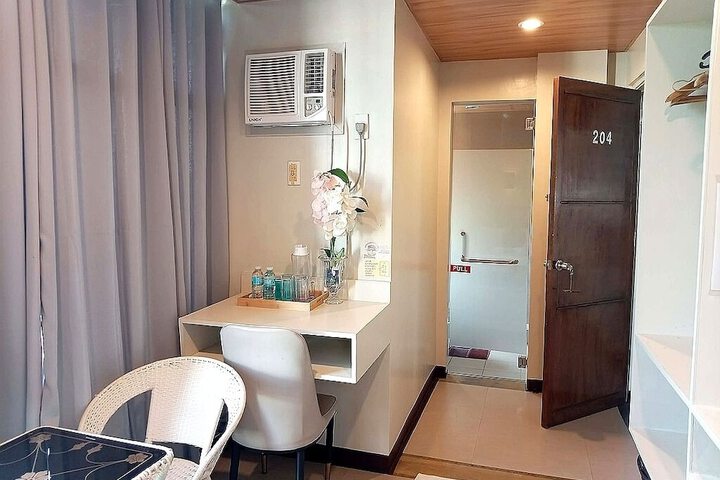 Room 19 of 36