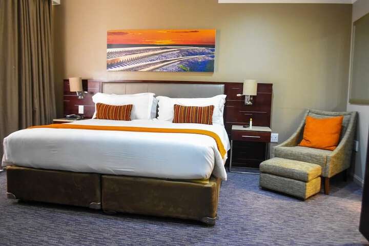 Room 28 of 155