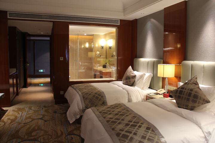 Room 19 of 57