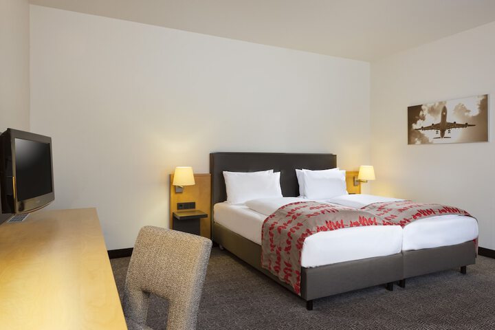 Room 4 of 45