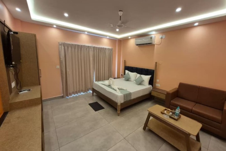 Room 4 of 44